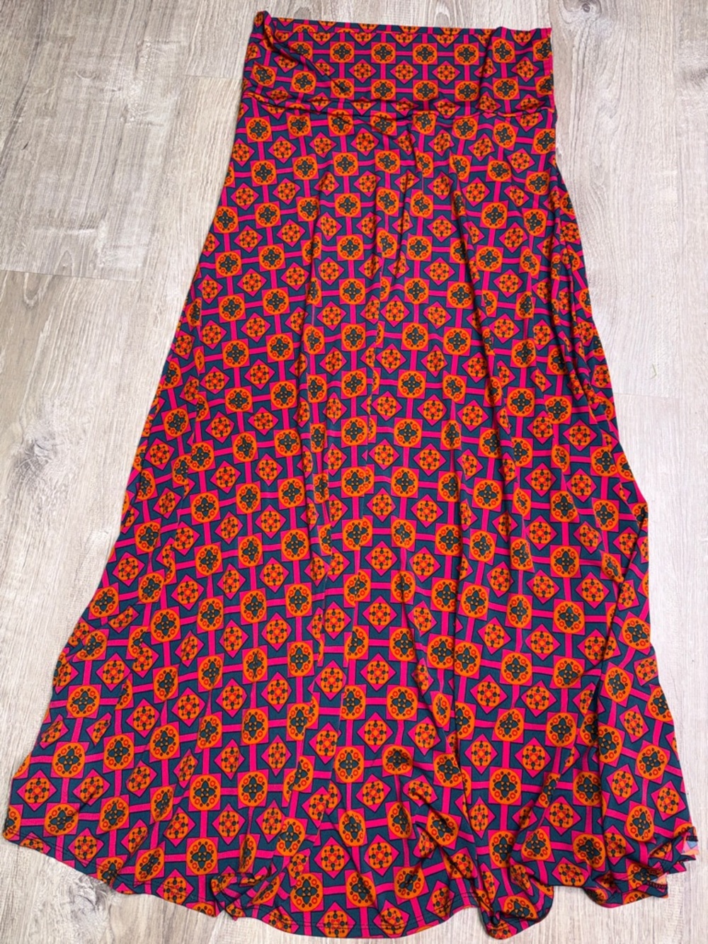 Preloved Vibrant Geometric Maxi Skirt - Pink & Orange